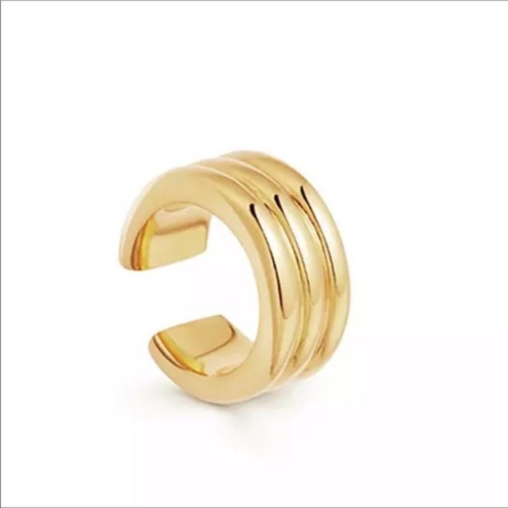 NWOT Anthro BaubleBar Gold Cuff Earring